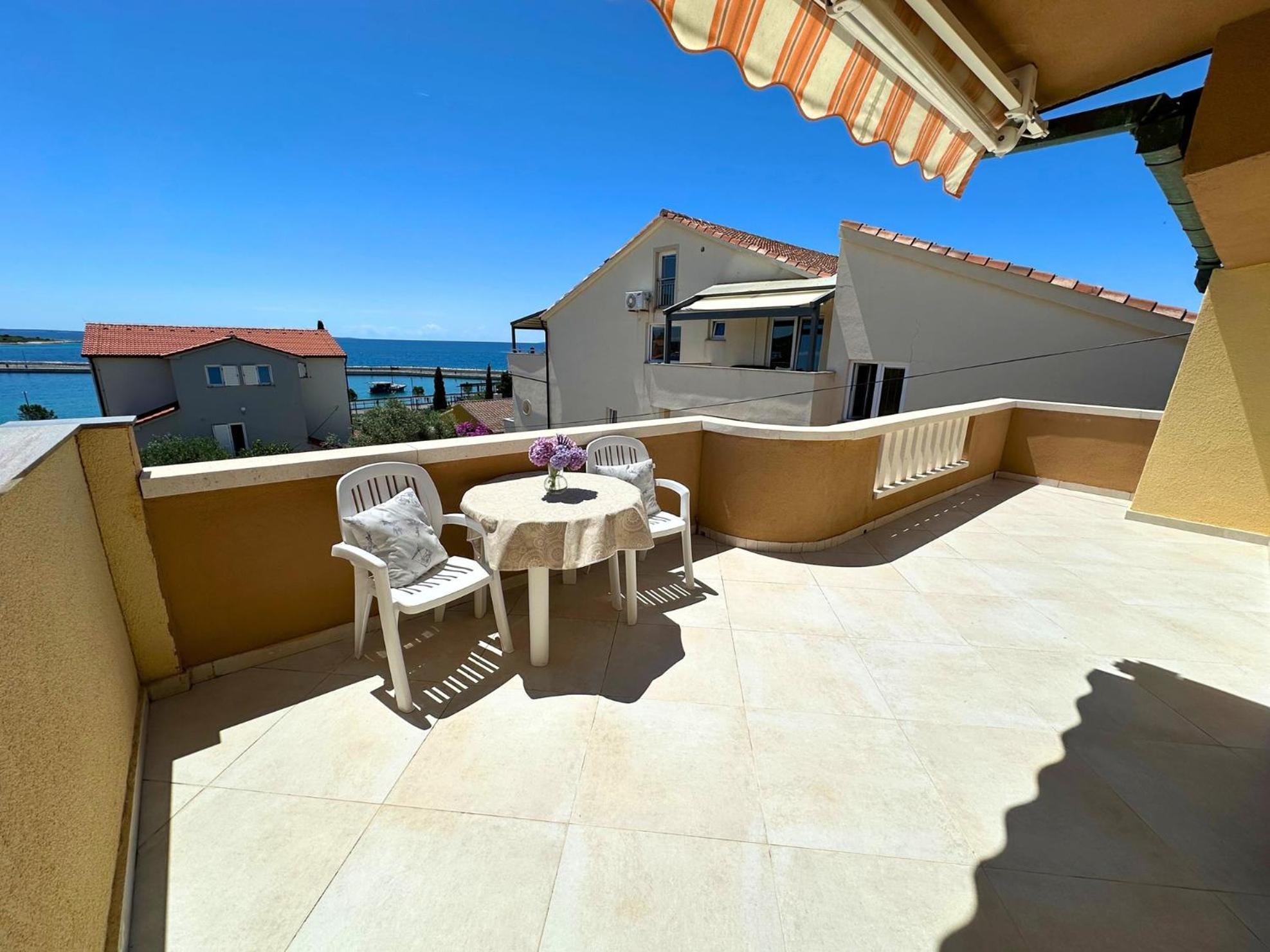 Apartments Bella Sky II Novalja Exterior photo
