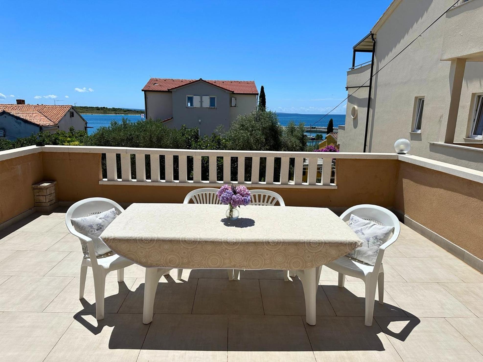 Apartments Bella Sky II Novalja Exterior photo