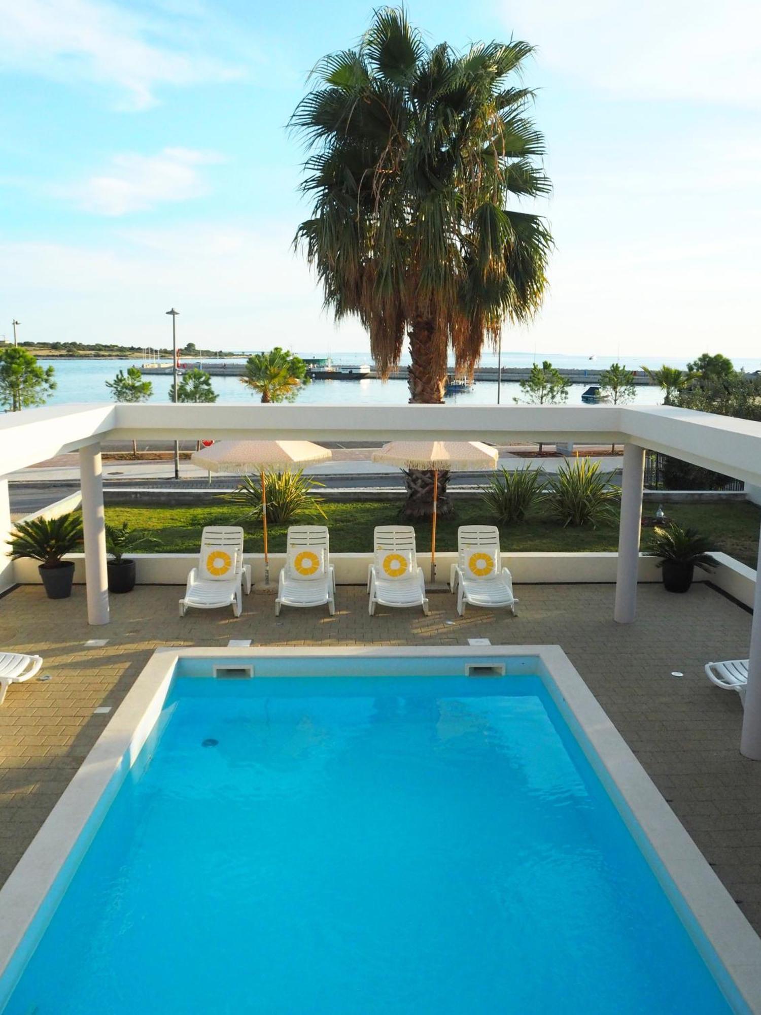 Apartments Bella Sky II Novalja Exterior photo